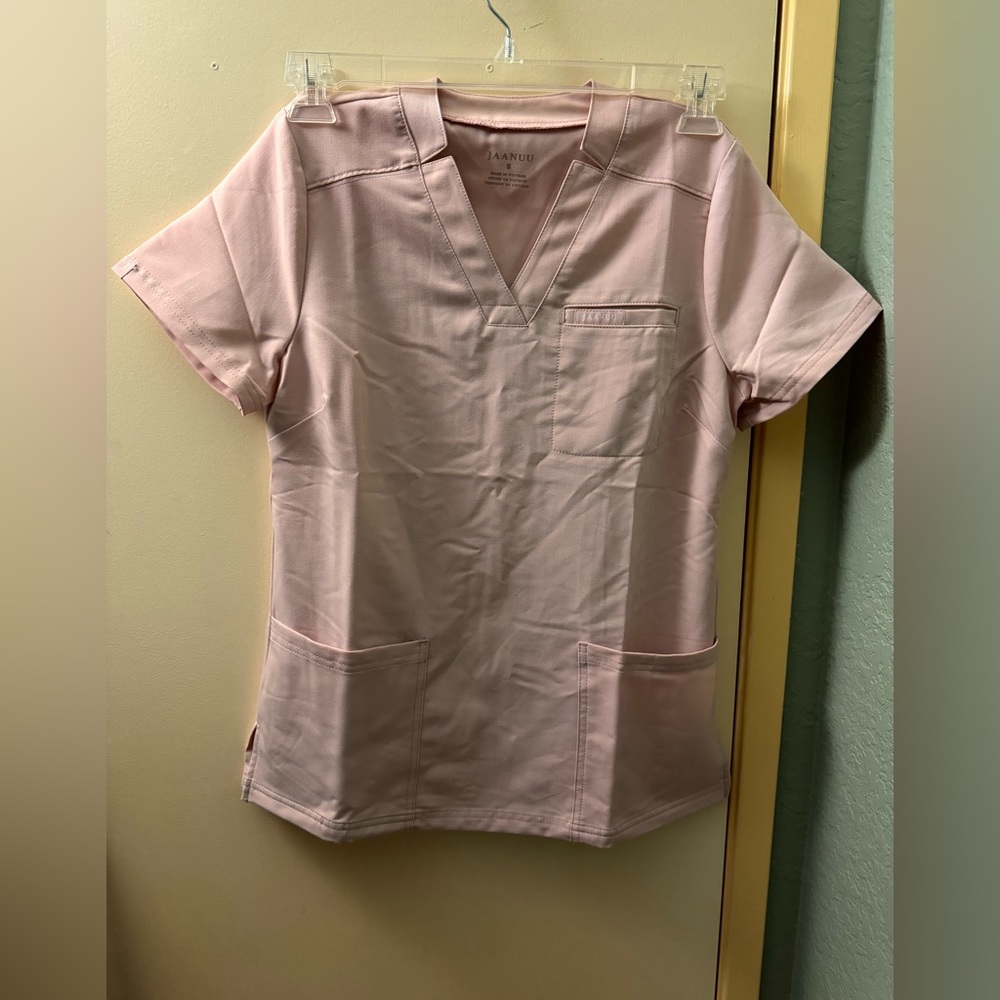 Jaanuu 3-pocket scrub top and cargo scrub pant in blushing pink